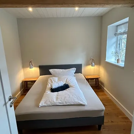 Kapitaenshaus Von 1712 - Neu Saniert *